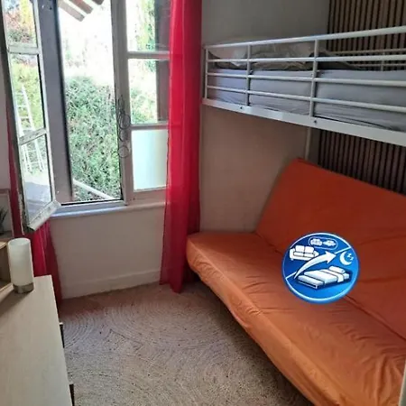 Maison Familiale En Bord De Marne Holiday home *
