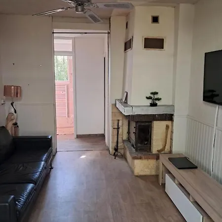 펜션 Maison Familiale En Bord De Marne Lagny